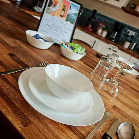 Tres Beau 3 Pieces Jusqu'a 6 Voyageurs - El Paradisio * لورد